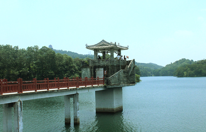 “约会”红花湖|6686体育公司组织员工开展18km徒步活动