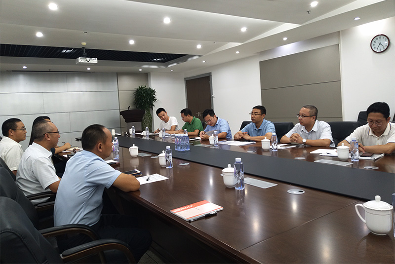 坂田街道党工委书记初庆同志一行莅临6686体育走访调研